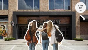5.Have Fun with Friends at the Escape Garden